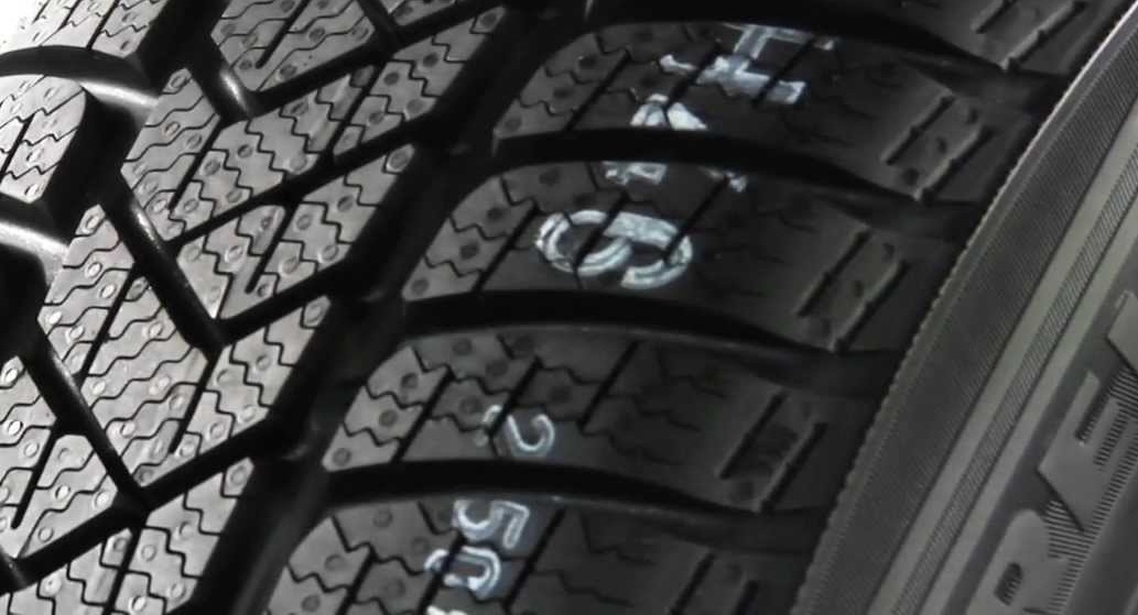 Pirelli_Winter_SottoZero_Serie_3_Seal_Inside_2