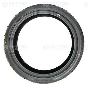 Roadmarch Prime UHP 8 235/45 R17 97W