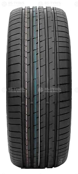 Royal Black Explorer II 235/45 R17 97Y