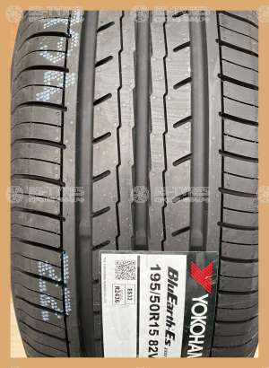 Yokohama BluEarth-Es32 235/45 R17 97V