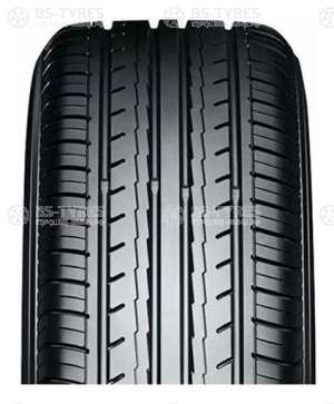 Yokohama BluEarth-Es32 235/45 R17 97V